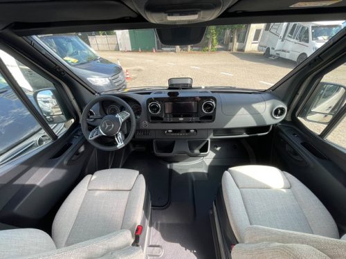 Hymer Grand Canyon S 700 Mercedes 4WD photo: 7