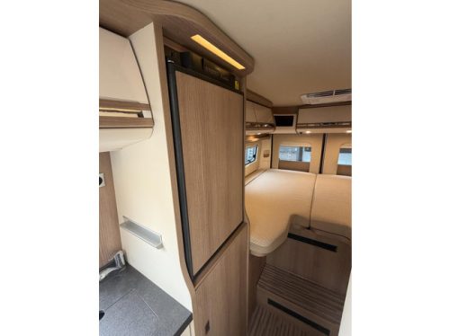 Carthago Malibu 640 LE 9T-Automaat Enkele Bedden 2X Airco Swing Fietsenrek foto: 16