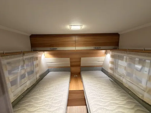Caravelair Antares Style 450 Awning+mover+awning  photo: 14