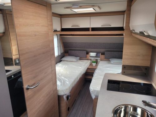 Knaus Sudwind Black Selection 460 EU Red Edition  photo: 6