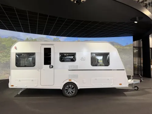 Knaus Sport 460 EU single beds / dinette photo: 1