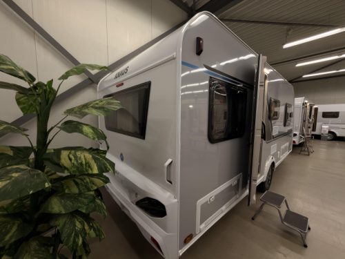 Knaus Sport Platinum 500 EU Platinum+Boden+1800KG Foto: 2