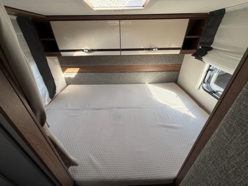 Dethleffs Trend A 7877-2 XXL/Overcab/Transverse bed/8.60M photo: 9