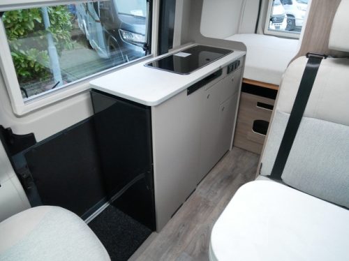 Carado CV 540, 5,40 Meter Kastenwagen, Querbett Foto: 12