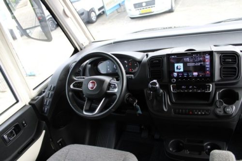 Int&eacute;gral l&eacute;ger jeune Hymer Exsis I 580 Pure 9G Tronic AUTOMATIQUE lits jumeaux (58 photo: 18