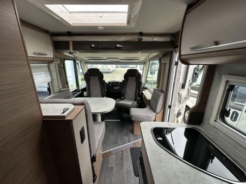 Knaus L!ve I 650 MEG AUTOMAAT 180PK Foto: 1