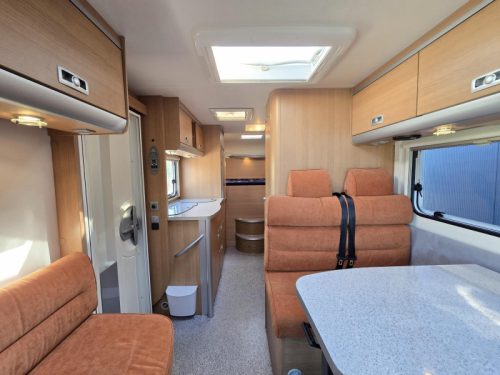 Knaus Weinsberg 650 MG Silverline 160hp Offgrid  photo: 13