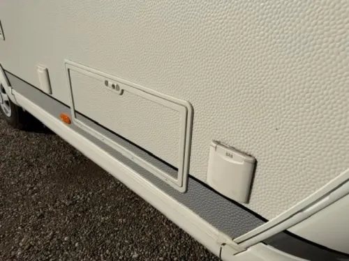 Hobby De Luxe 490 KMF Etagenbett sehr komplett Foto: 9