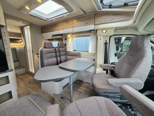 Hymer Exsis-T 678 Automatic 180hp Single beds  photo: 11