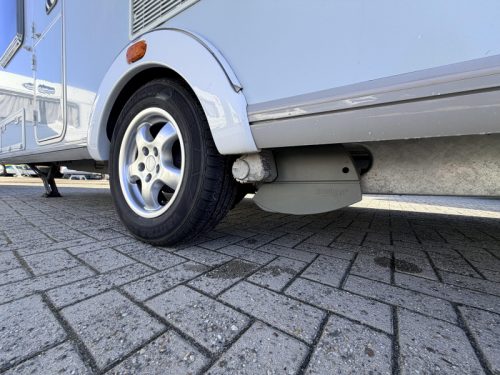 Knaus Sudwind Premium Line 500 EU Enk. bedden Mover Cas lui  foto: 2